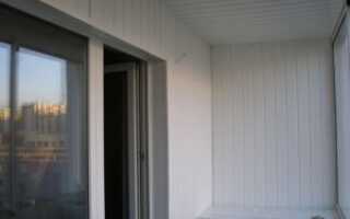 Отделка балкона изнутри — чем сделать облицовку?