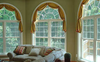 Как задекорировать пластиковое окно?