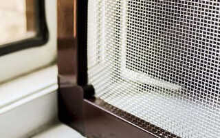 Стоит ли снимать сетки на зиму