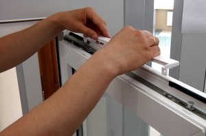 Устанавливаем вентиляционный клапан самостоятельно.