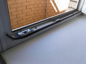 Когда следует производить замену уплотнительной резины?