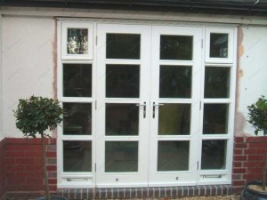 пластиковые входные двери