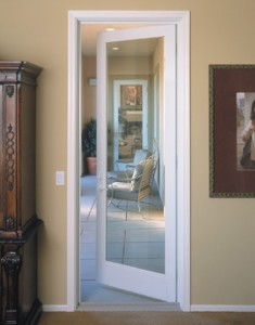 Пластиковые , деревянные межкомнатные двери, что лучше?