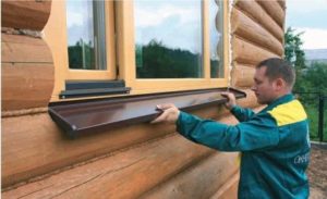 Установка отливов на пластиковые окна