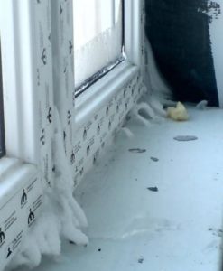 Наледь на окнах ПВХ