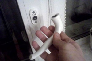 Основные причины поломки ручки пластикового окна