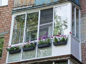 Преимущества французского остекления