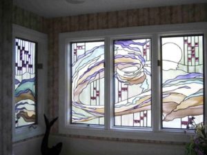 Что представляют из себя оконные витражи?