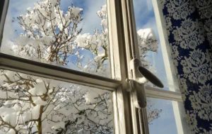 Как отрегулировать окна на зиму