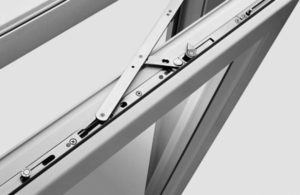 Поворотно откидной механизм для пластиковых окон