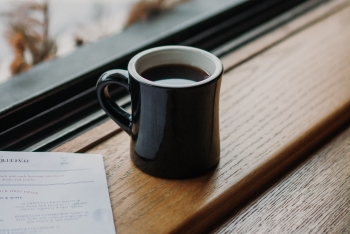 Деревянный подоконник