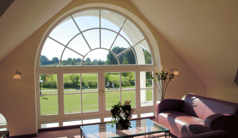 Фигурное окно