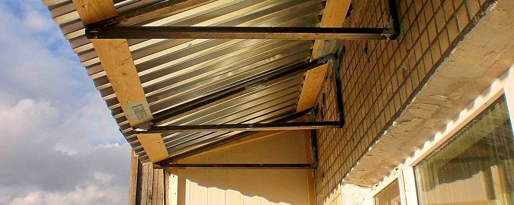 Крыша на балкон последнего этажа