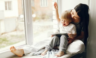 окна в детской комнате фото