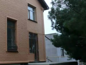 Деревянные, пластиковые, алюминиевые?