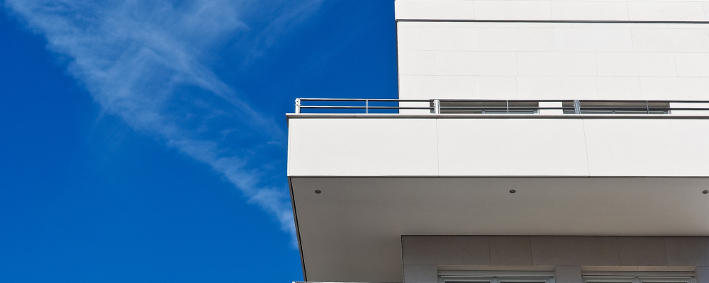 Остекления балкона в хрущевке слайд 1