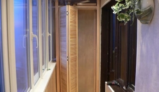 Шкаф на балконе