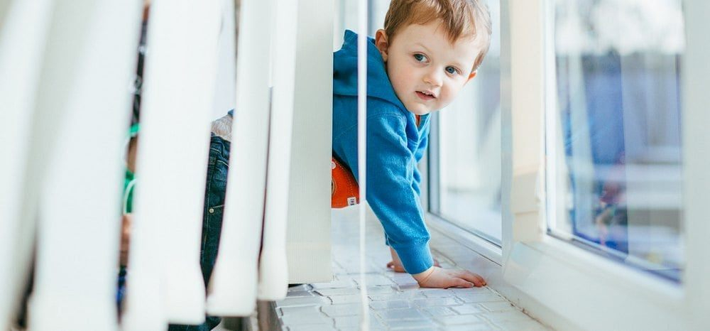 замок на окно от детей фото