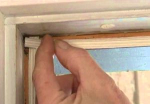 Уплотнитель для деревянных дверей