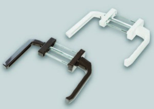 Особенности балконной дверной ручки