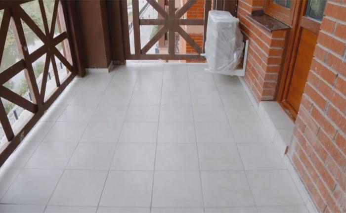 Пол на незастекленном балконе