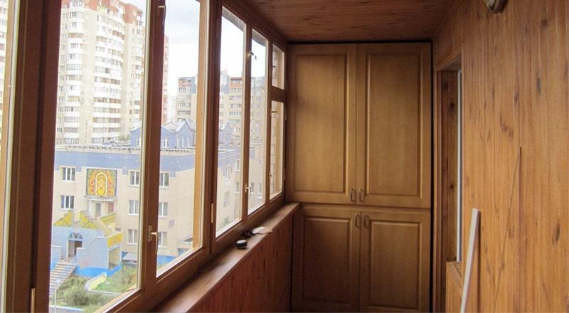 Деревянные окна. Вид изнутри